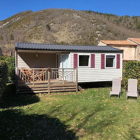 Camping La Mare Aux Fees Hotell Roquefeuil Eksteriør bilde