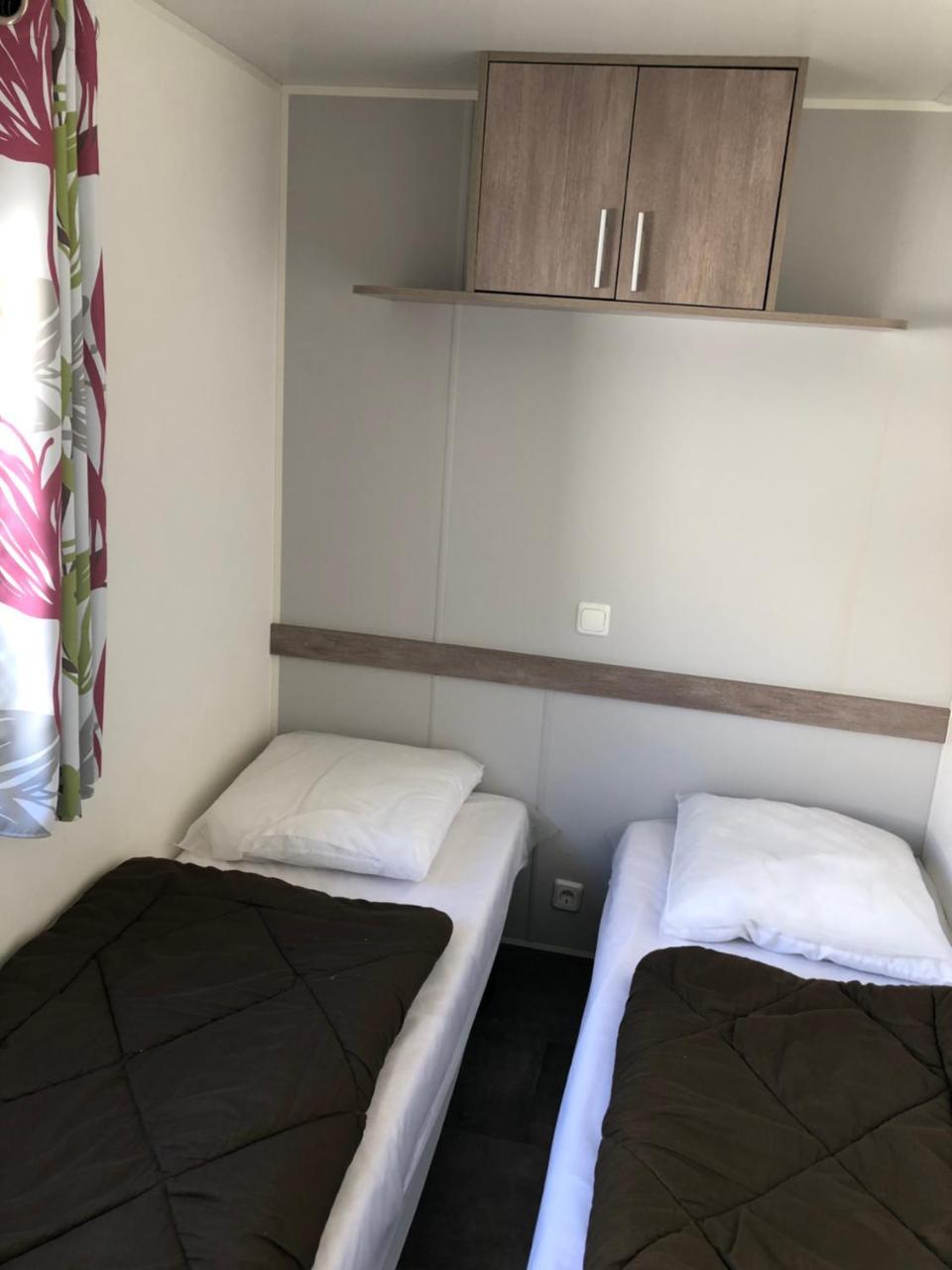 Camping La Mare Aux Fees Hotell Roquefeuil Eksteriør bilde